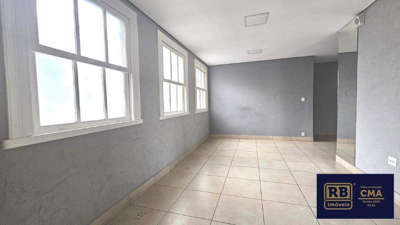 Casa para alugar com 3 quartos, 125m² - Foto 1