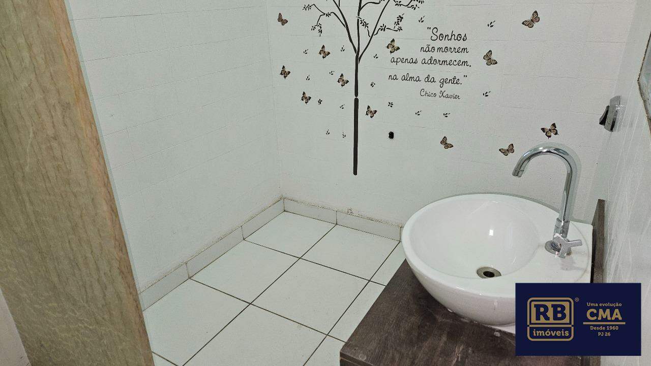 Casa para alugar com 3 quartos, 125m² - Foto 13
