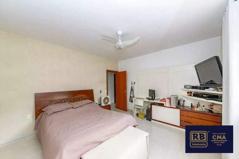 Casa, 4 quartos, 267 m² - Foto 12