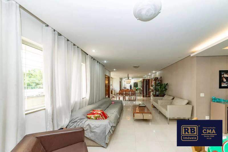Casa, 4 quartos, 267 m² - Foto 2
