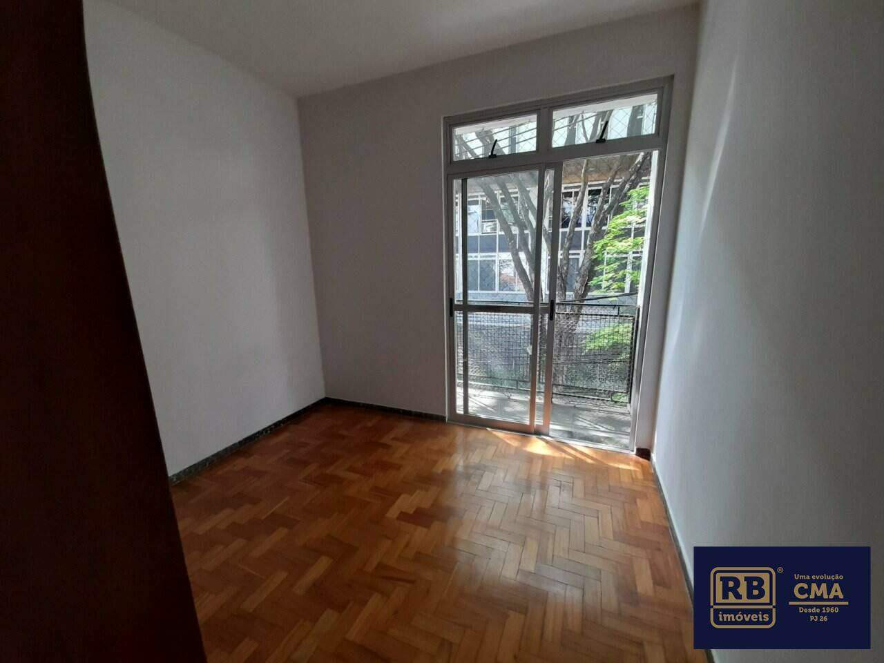 Apartamento para alugar com 3 quartos, 110m² - Foto 12