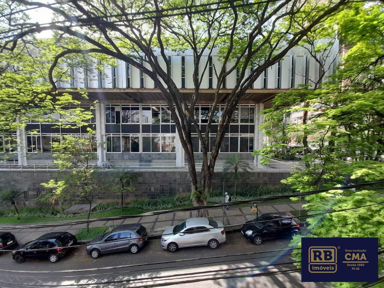 Apartamento para alugar com 3 quartos, 110m² - Foto 14