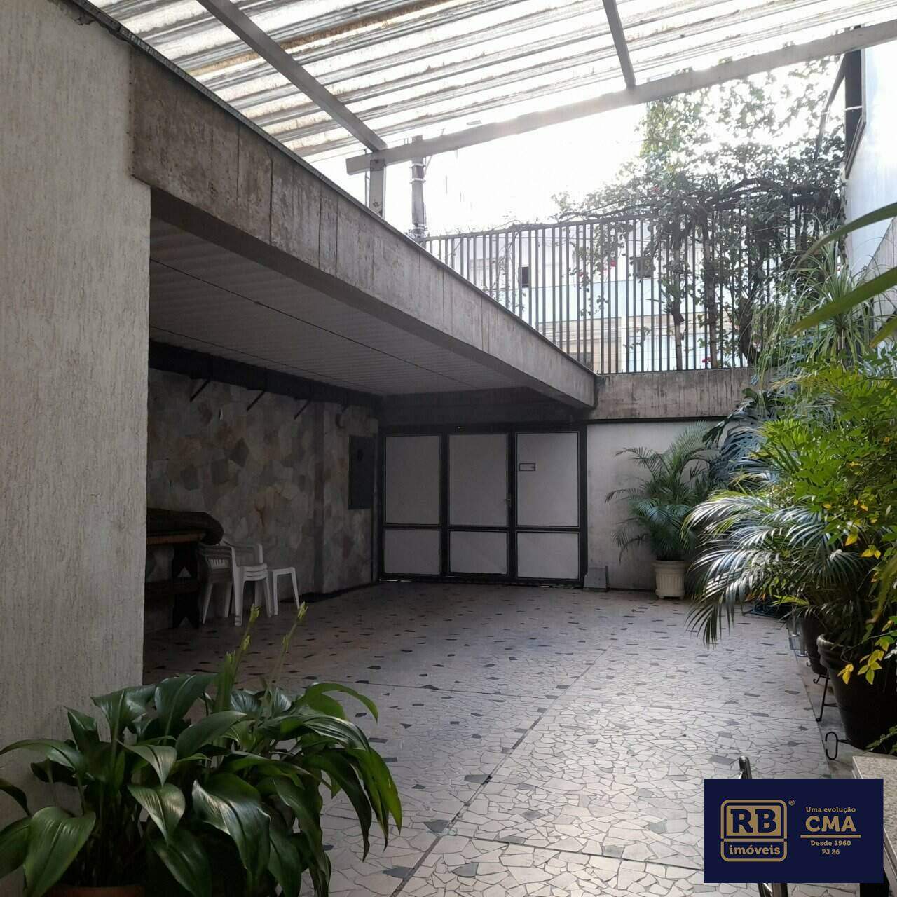 Loja-Salão para alugar com 5 quartos, 250m² - Foto 5