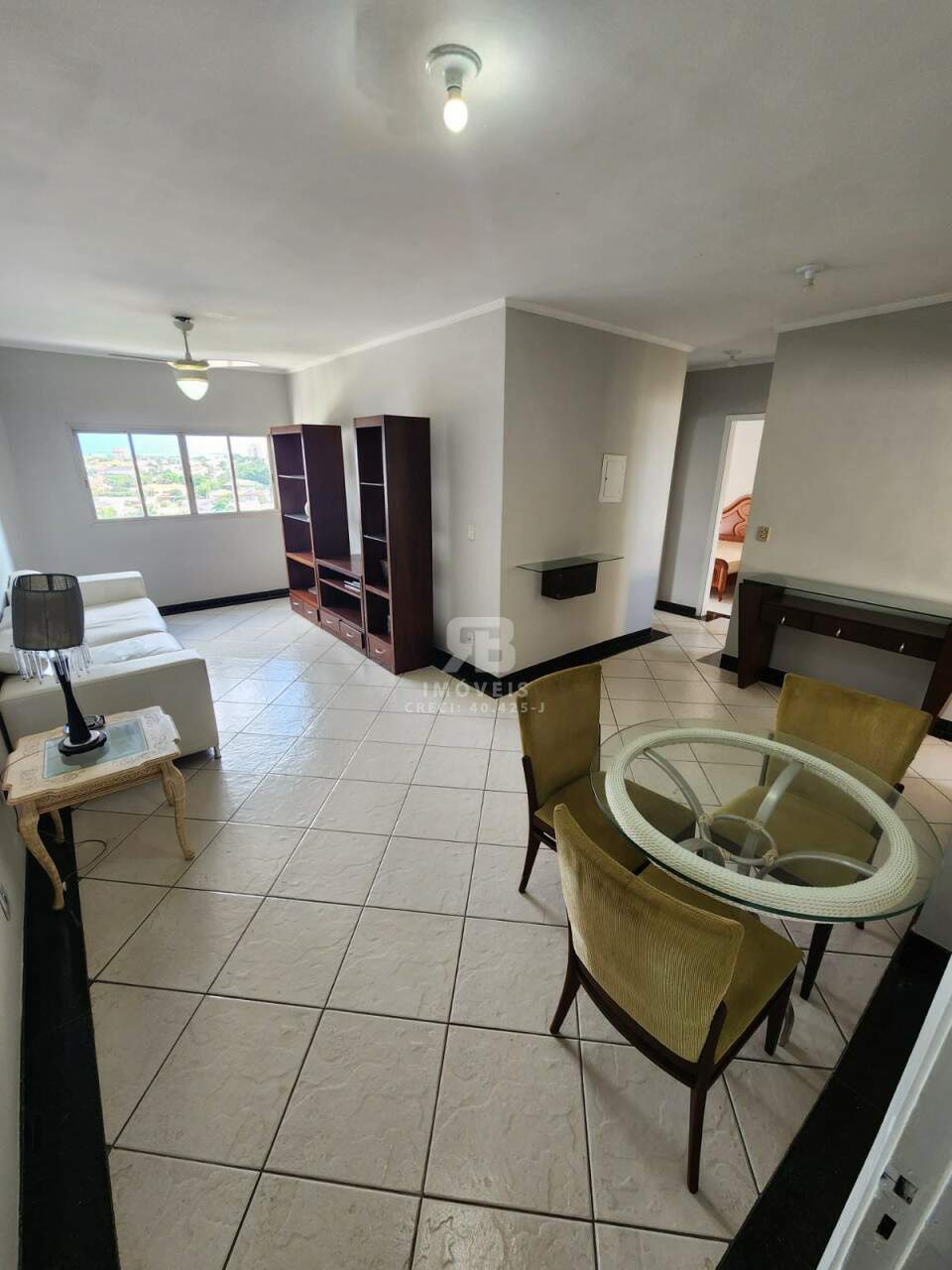 Apartamento para aluguel no Vila Santa Maria: 