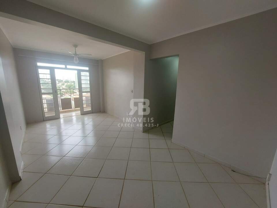 Apartamento para aluguel no Vila Santa Maria: 