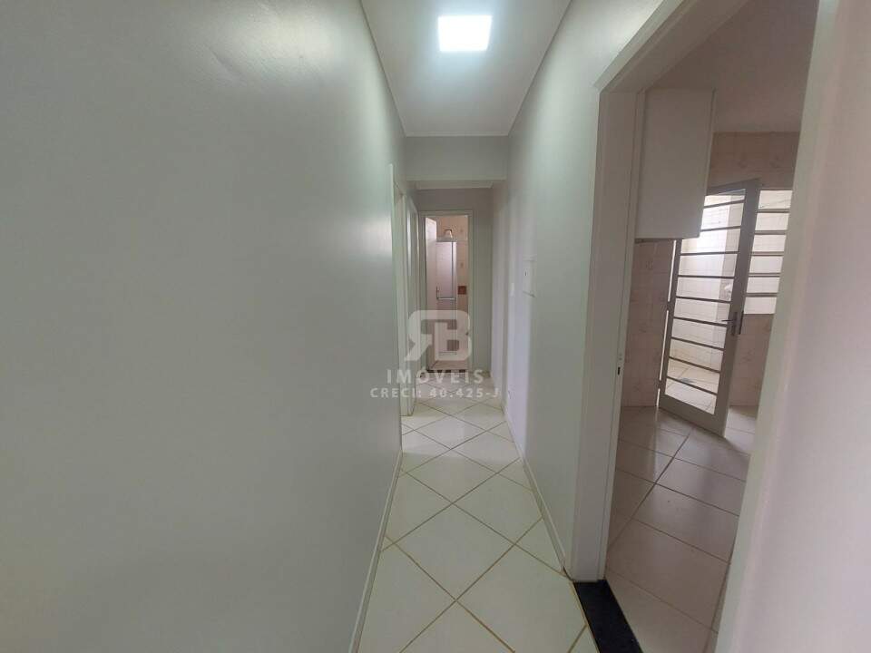 Apartamento para aluguel no Vila Santa Maria: 