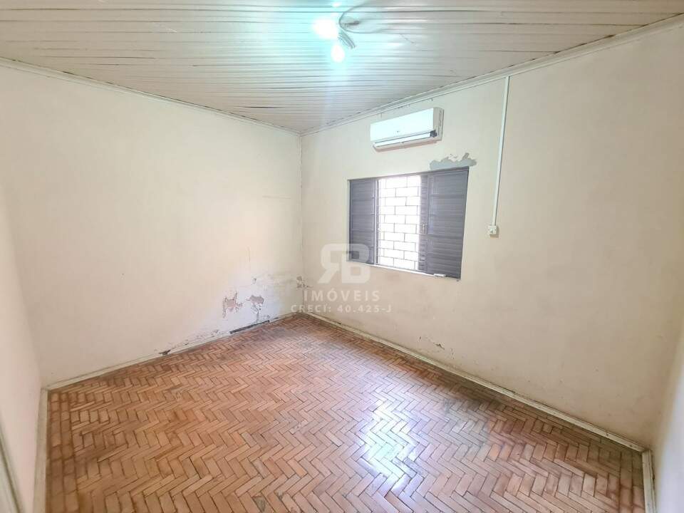 Casa à venda no Planalto: 