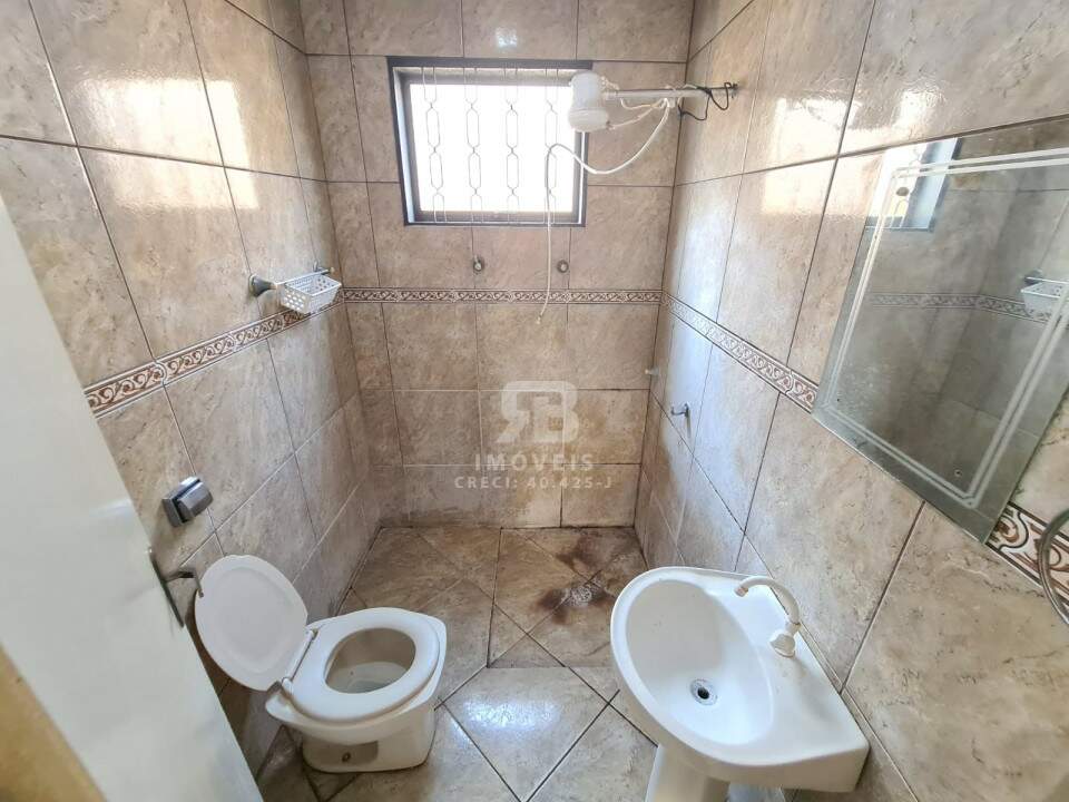 Casa à venda no Planalto: 
