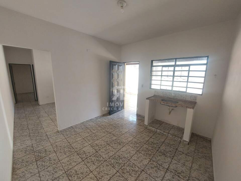 Casa para aluguel no Paraíso: 
