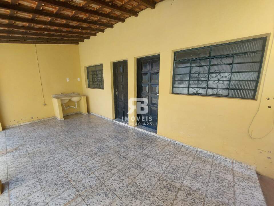 Casa para aluguel no Paraíso: 