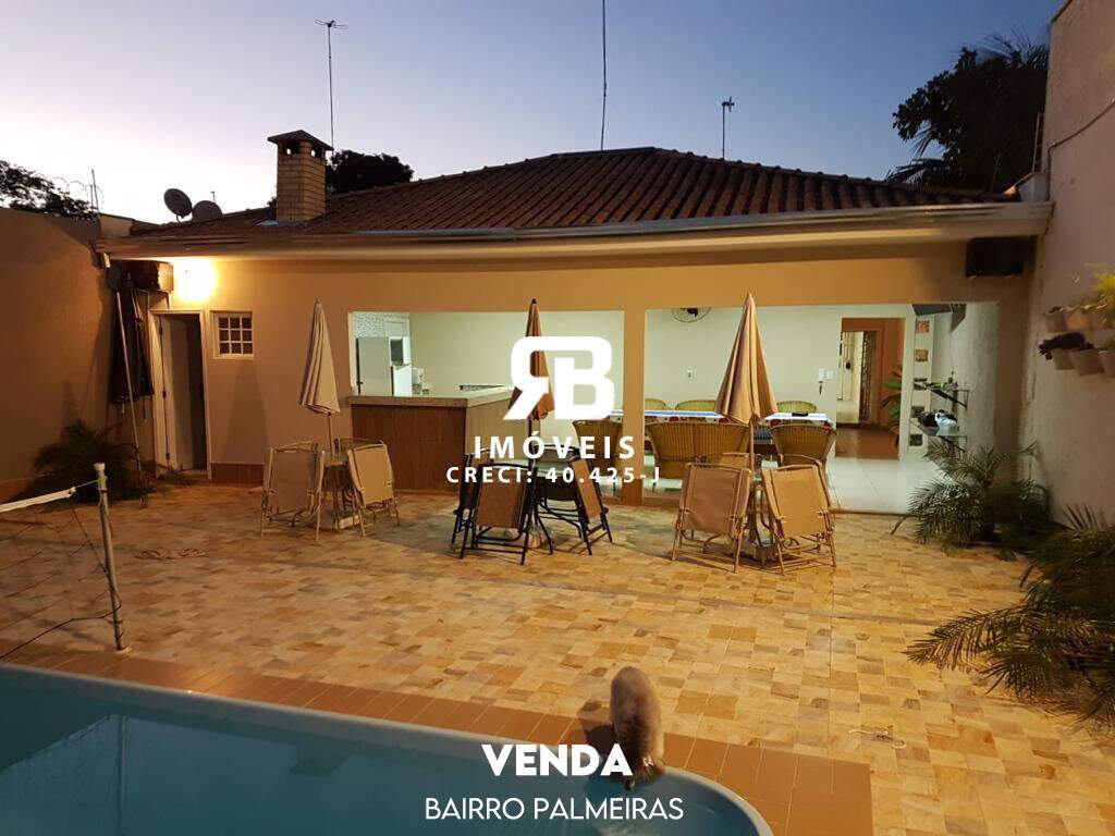 Casa à venda no Palmeiras: 