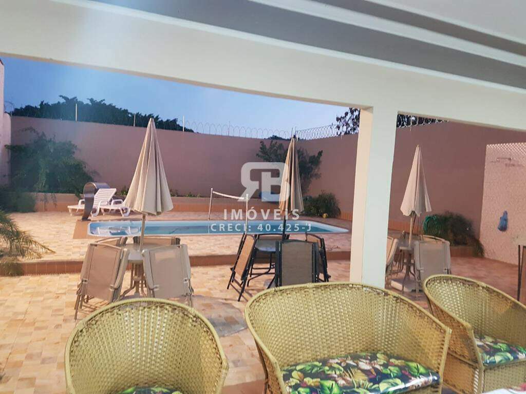 Casa à venda no Palmeiras: 