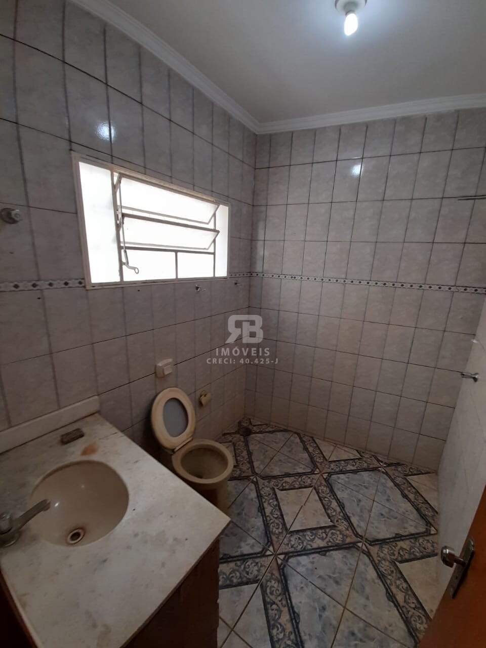 Casa para aluguel no Amizade: 