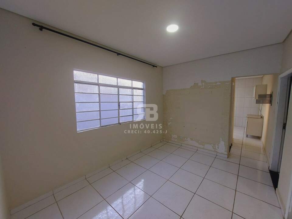 Casa para aluguel no Planalto: 