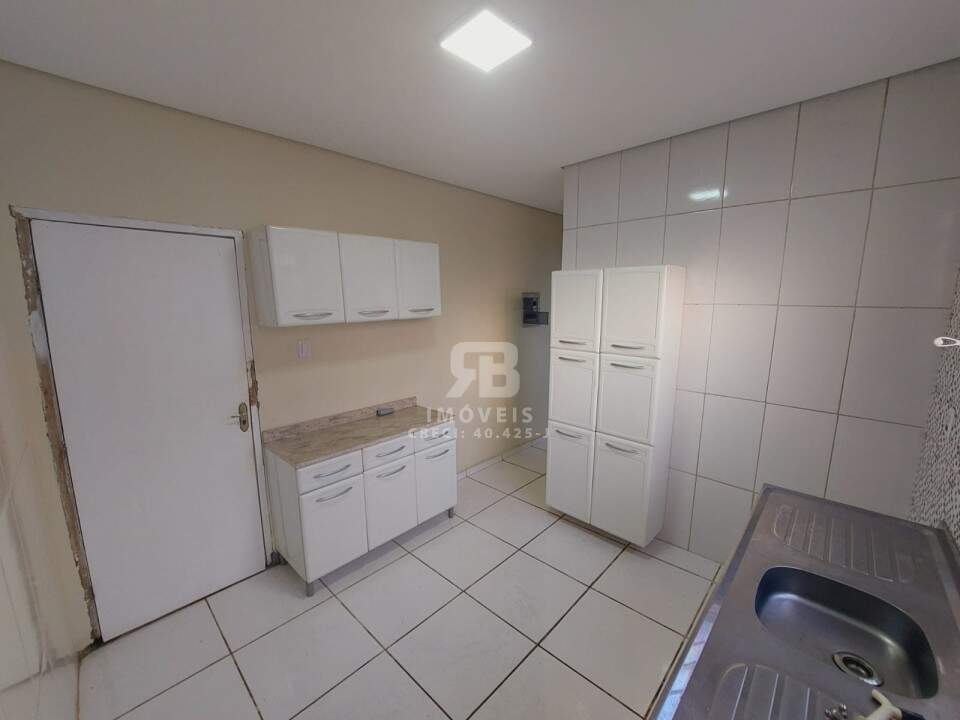Casa para aluguel no Planalto: 