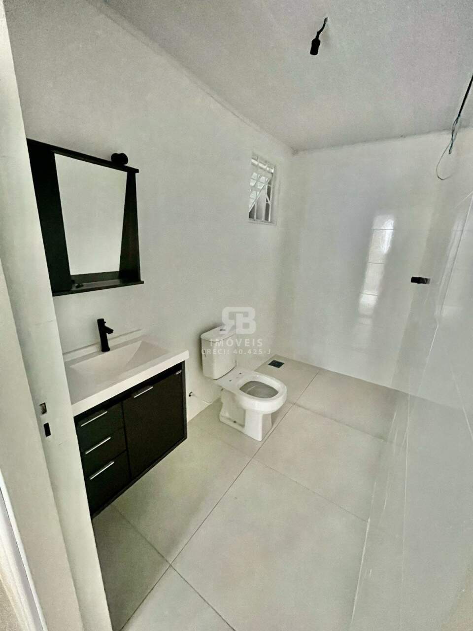 Casa à venda no Conjunto Habitacional Clóvis Valentin Picolotto: 