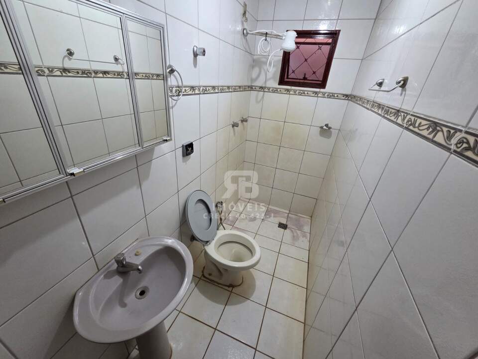 Casa para aluguel no Amizade: 