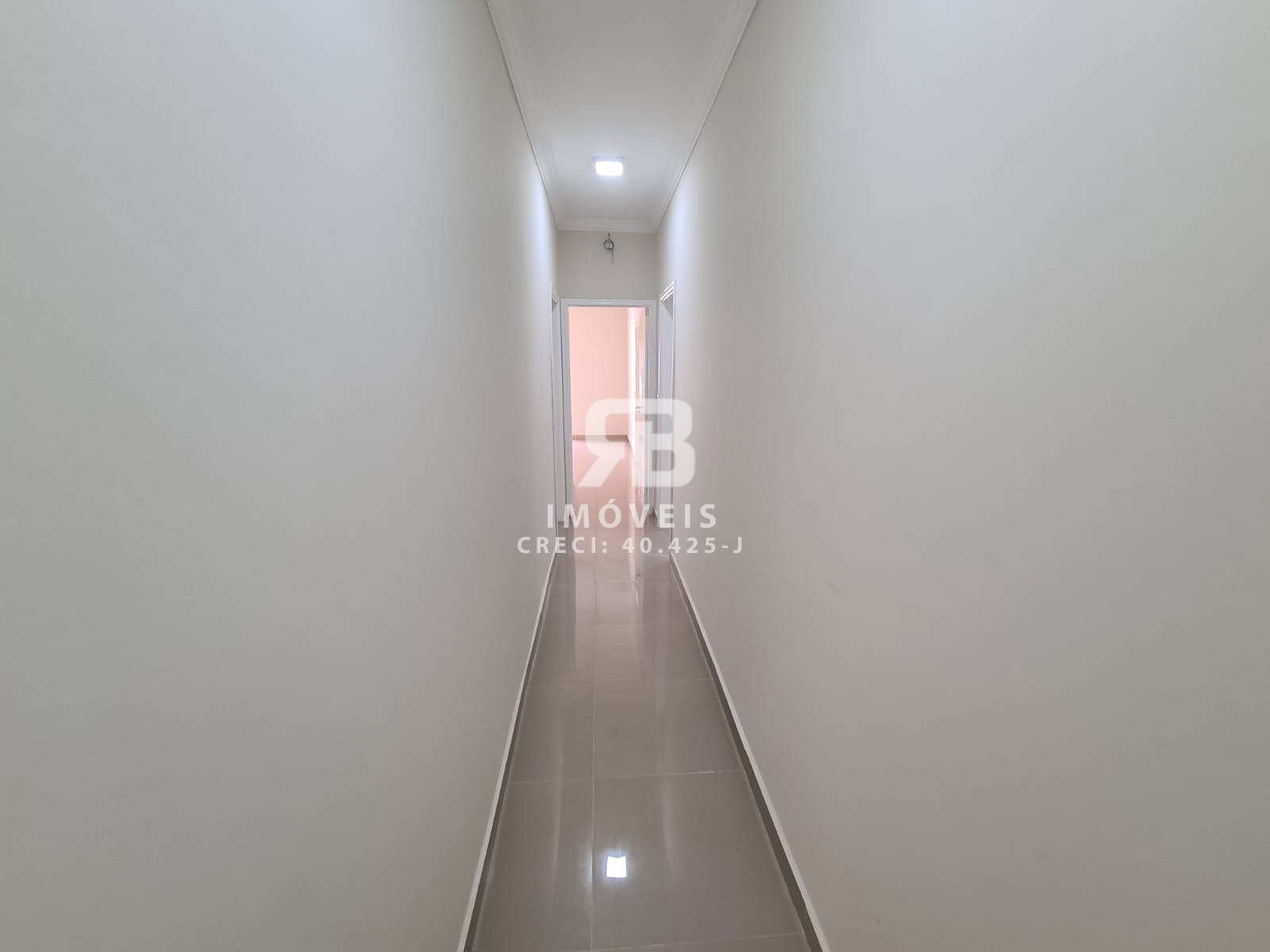 Casa em Condomínio à venda no Aeroporto: 