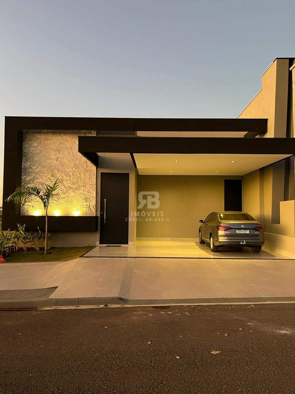 Casa em Condomínio à venda no Chácaras Arco-Íris: 