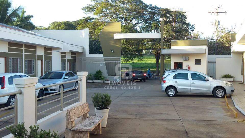 Casa em Condomínio para aluguel no Parque Baguaçu: 