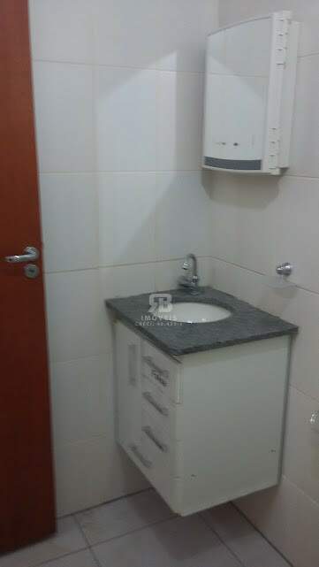 Casa em Condomínio para aluguel no Parque Baguaçu: 