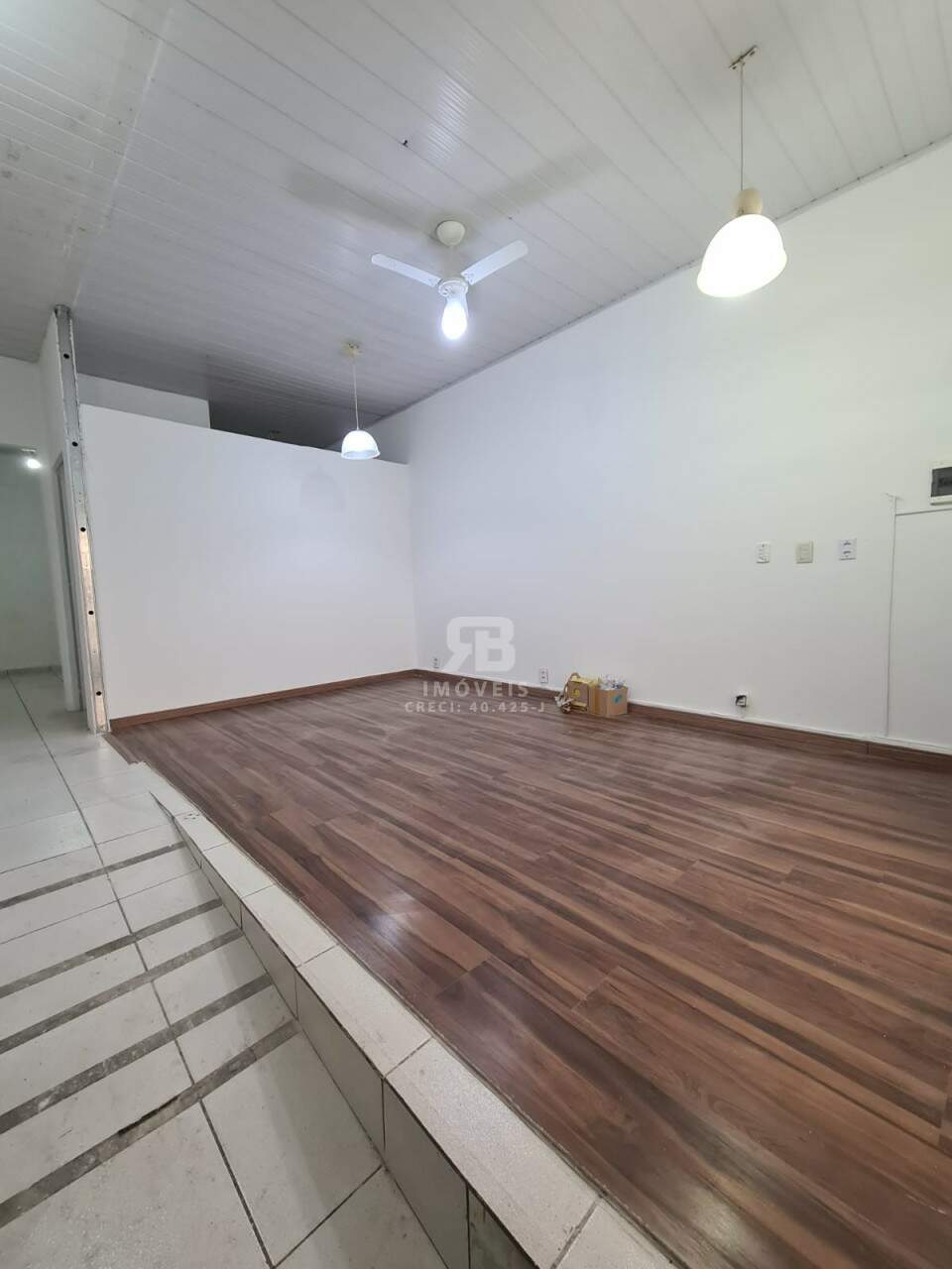 Salão para aluguel no Santana: 