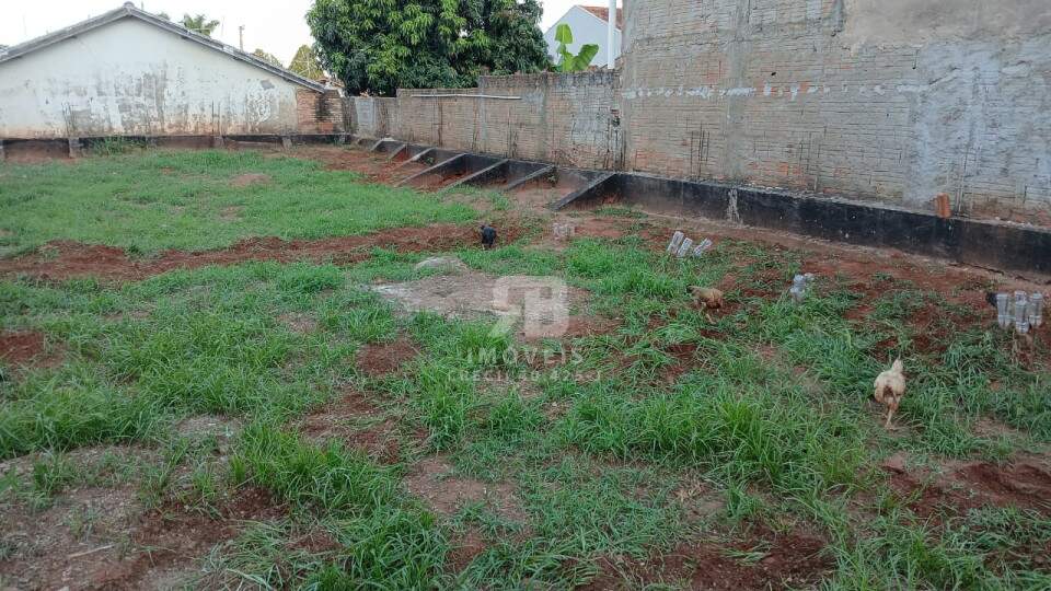 Terreno à venda no Jardim Sumaré: 