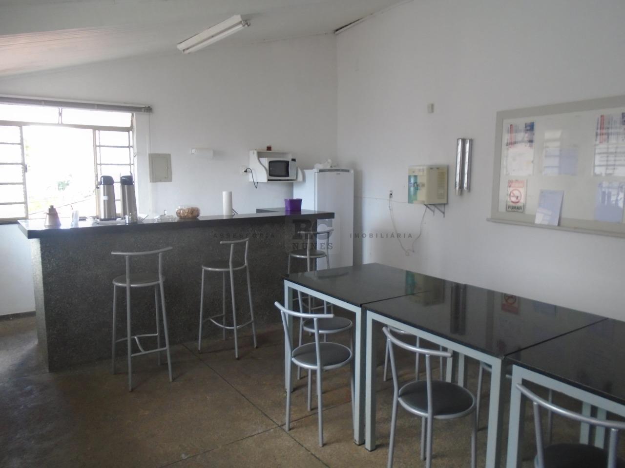 Prédio para aluguel no Vila da Serra: 