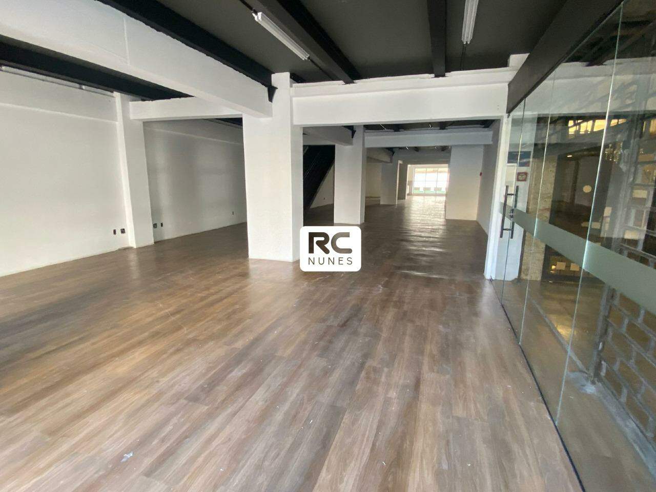 Loja para aluguel no Funcionários: 