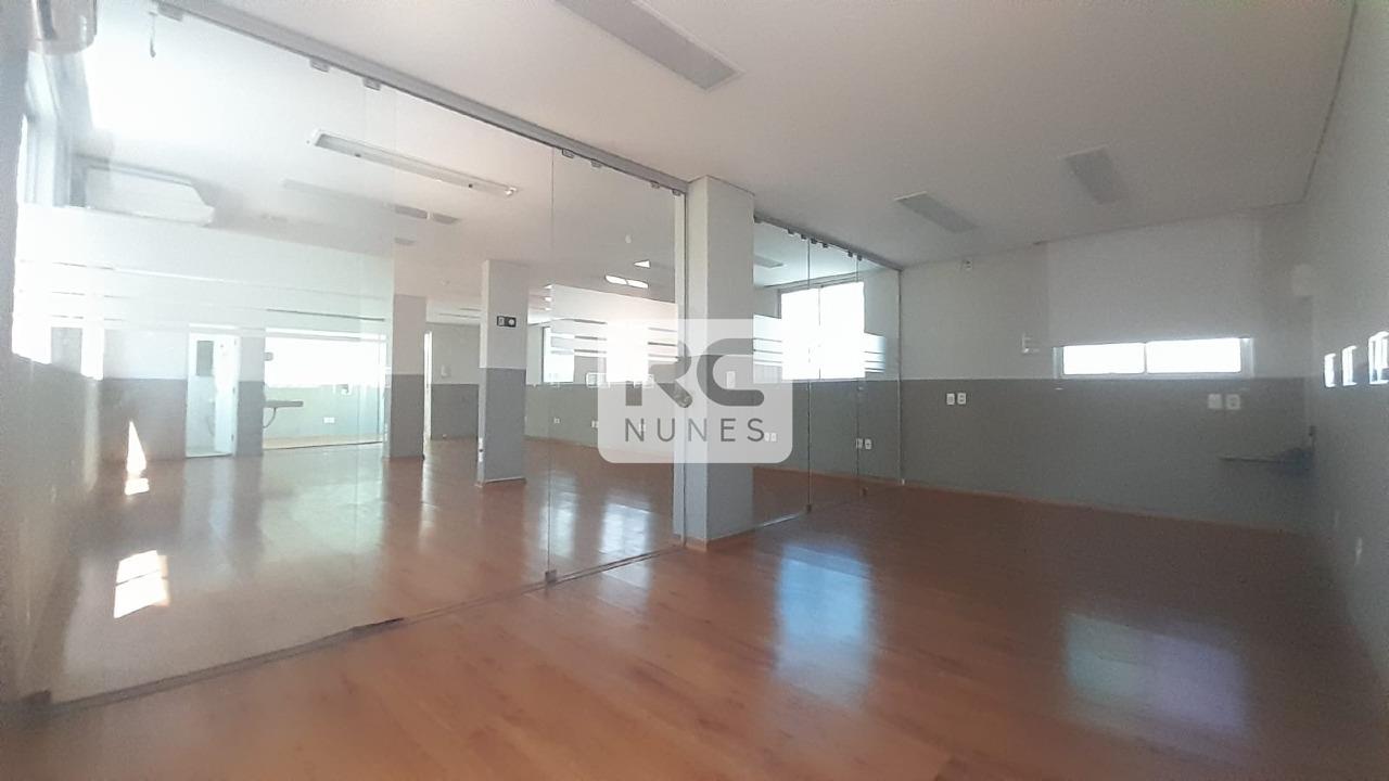 Prédio comercial para aluguel no Coração de Jesus: 