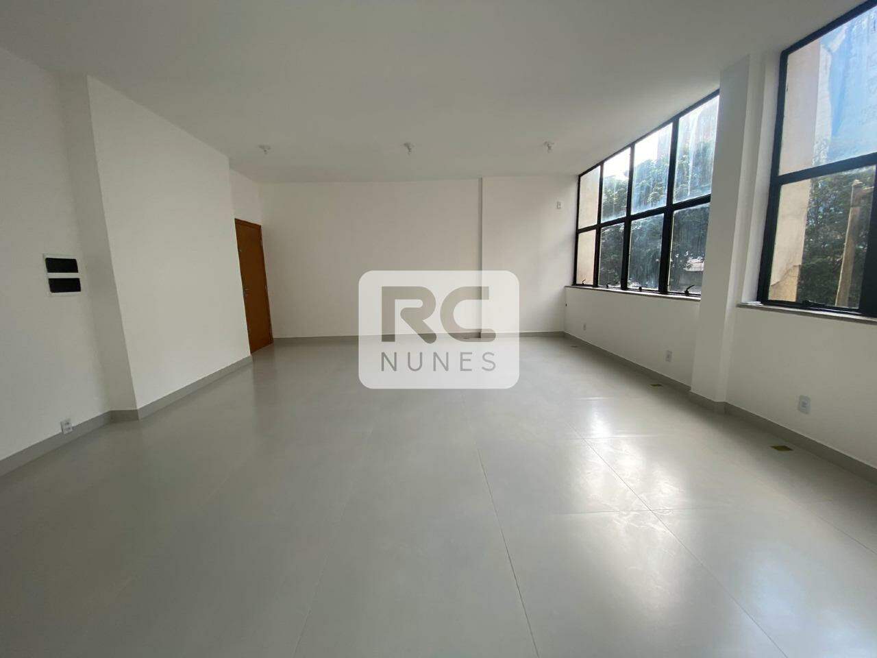 Sala para aluguel no Centro: 