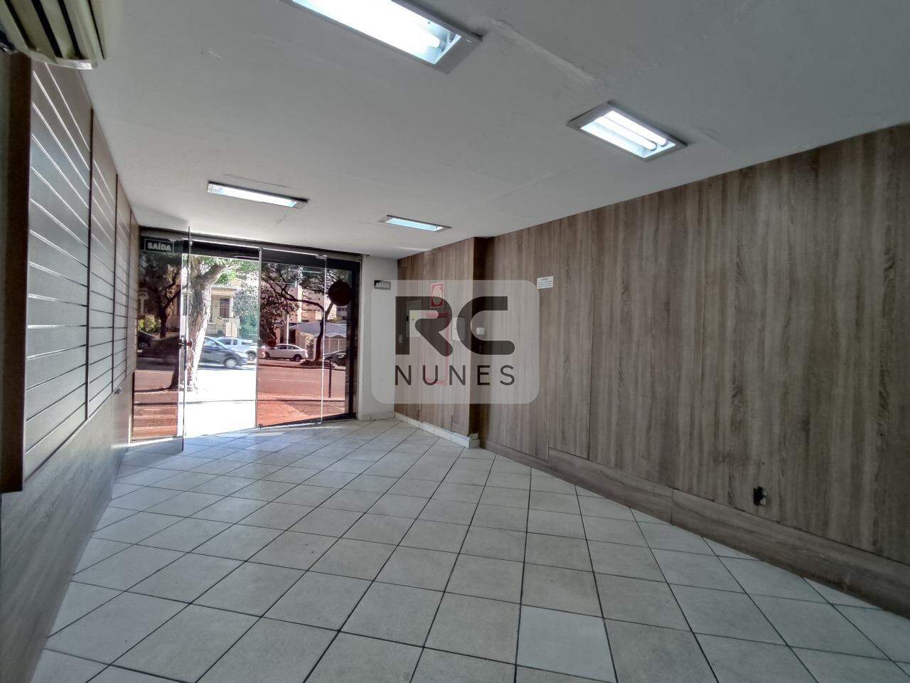 Loja para aluguel no Lourdes: 