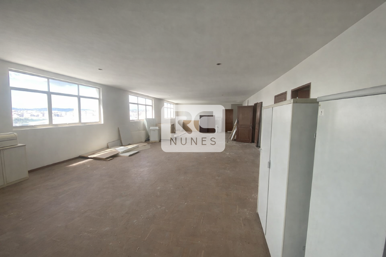 Andar corrido para aluguel no Santa Efigênia: 