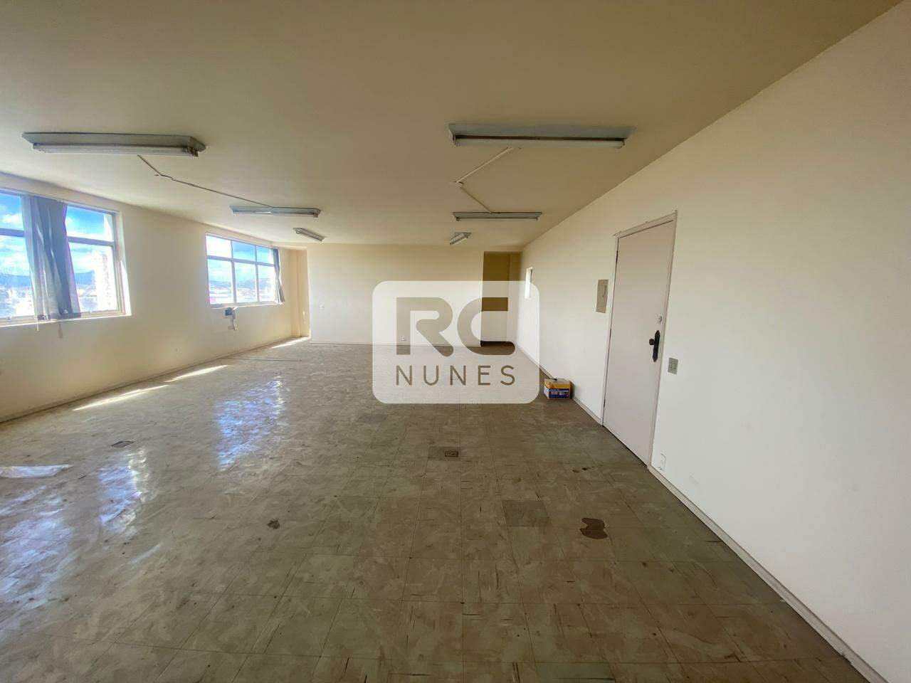 Andar corrido para aluguel no Santa Efigênia: 