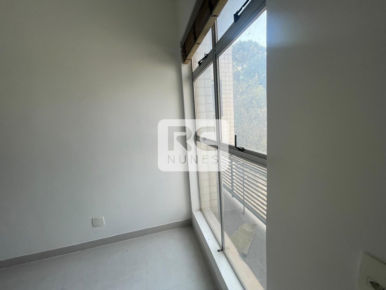 Sala para aluguel no Carmo: 