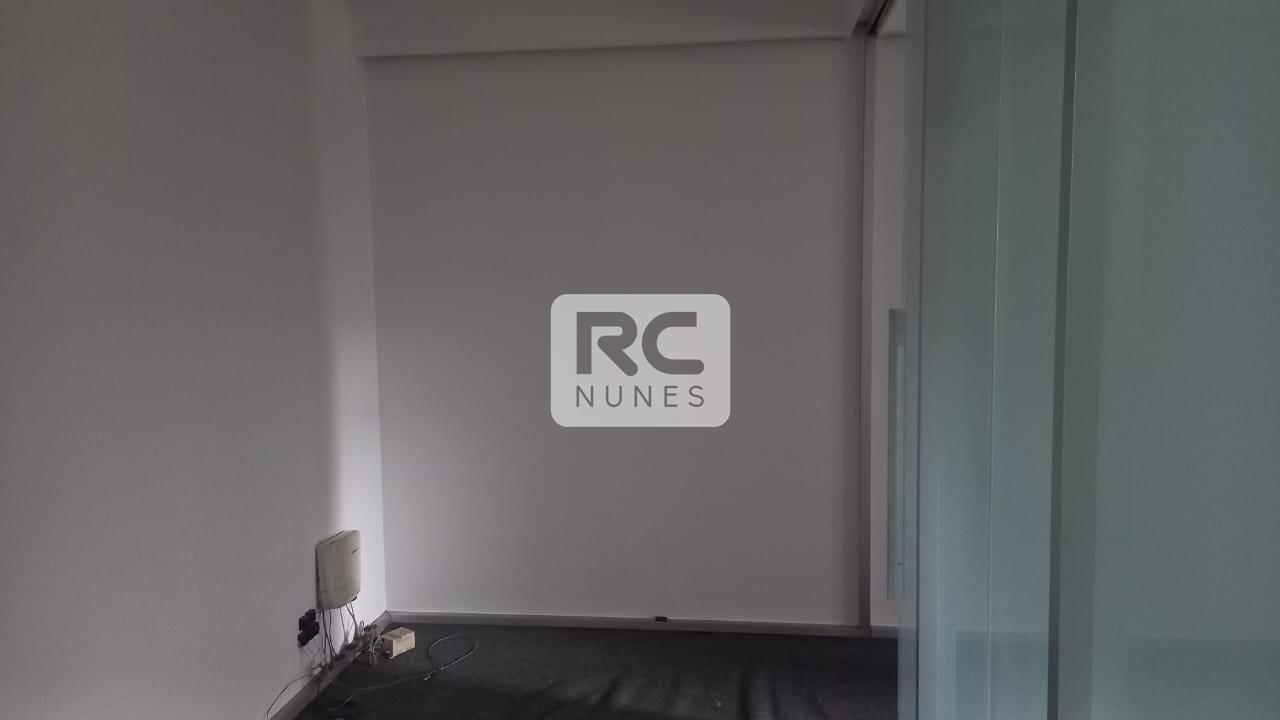 Sala à venda no Lourdes: 