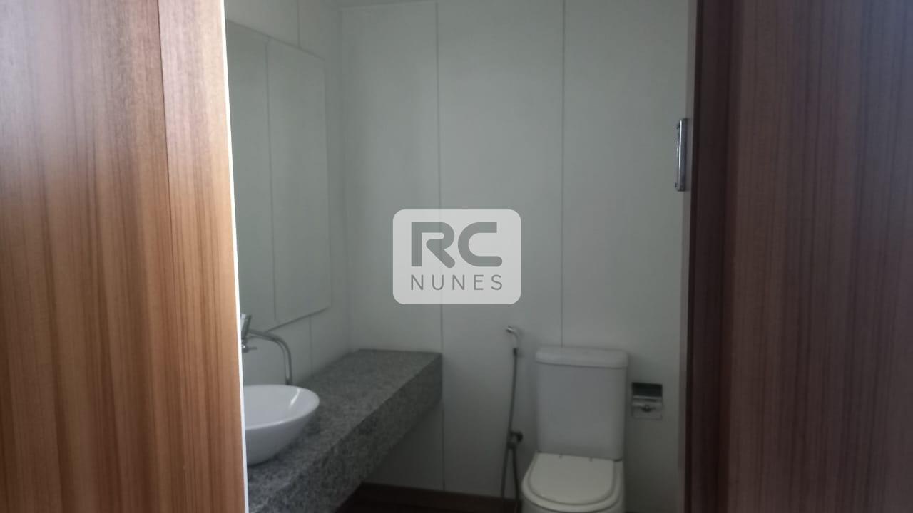 Sala à venda no Lourdes: 