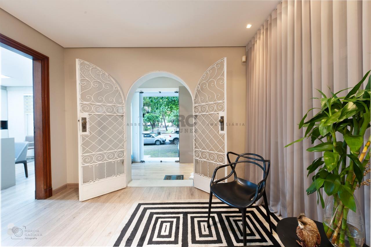 Casa comercial para aluguel no Lourdes: 