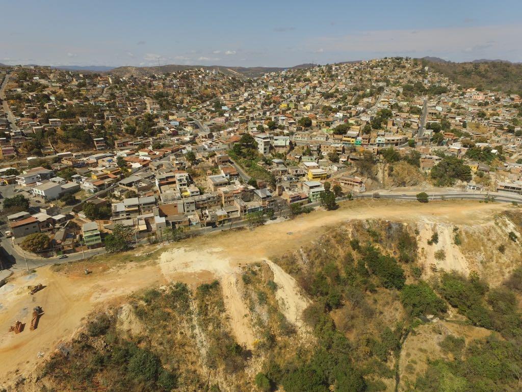 Lote-Área-Terreno para aluguel no Jardim Vitória: 