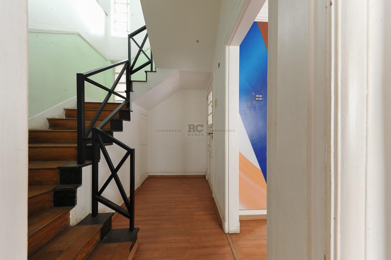 Casa comercial para aluguel no Centro: 