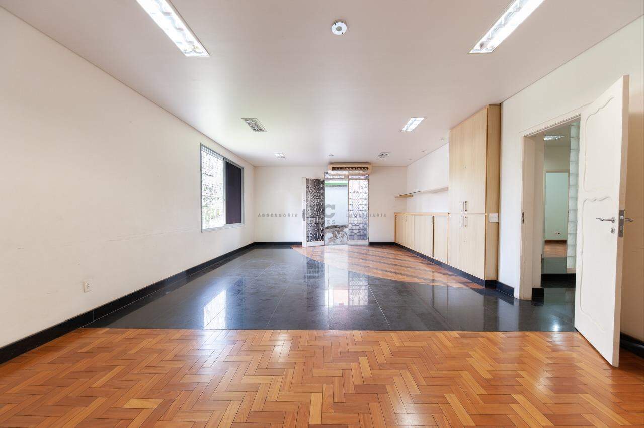 Casa à venda no Coração de Jesus: 