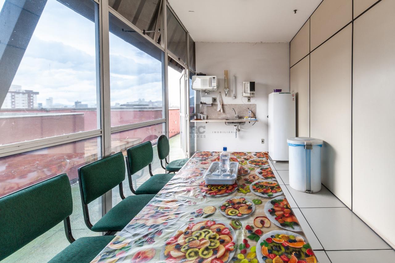 Andar corrido à venda no Funcionários: 