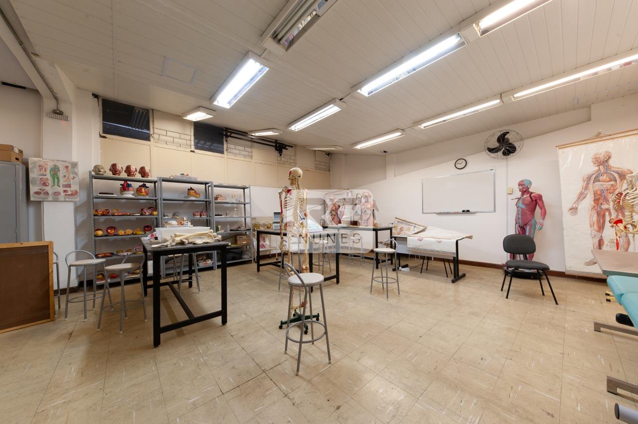 Prédio para aluguel no Funcionários: 