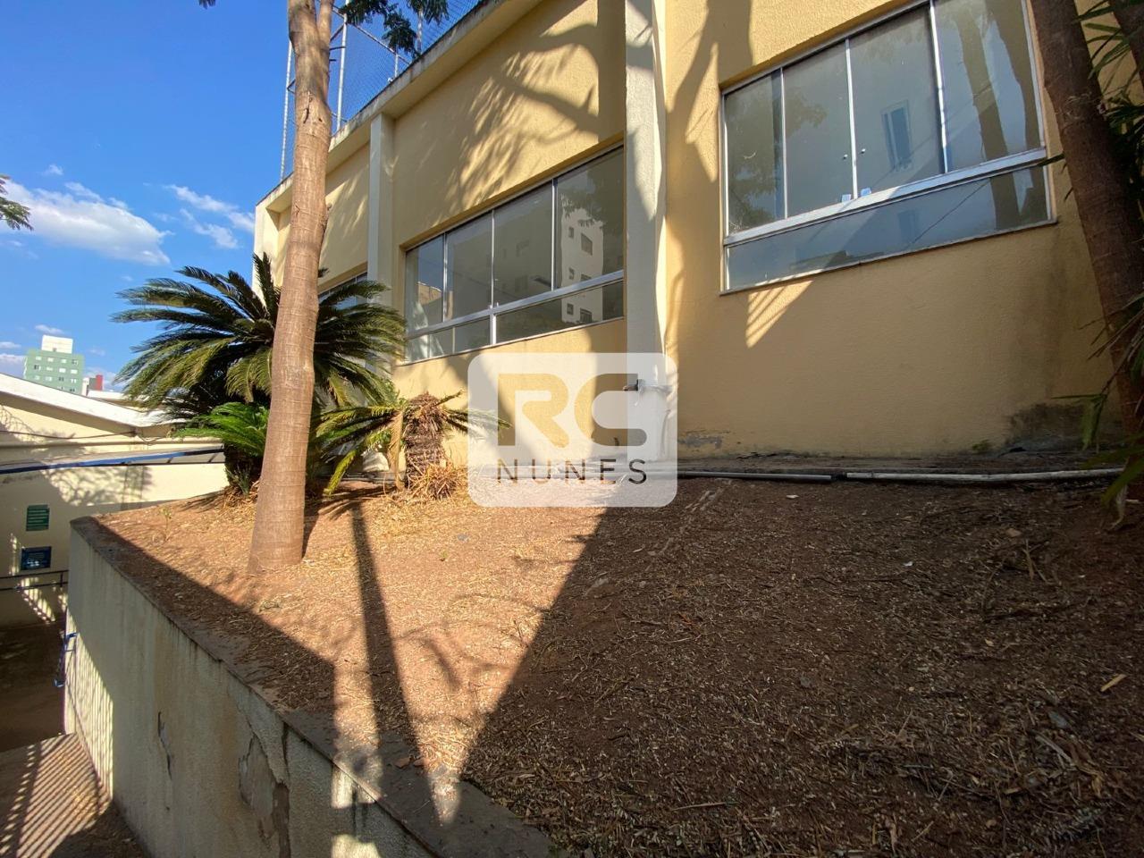 Casa comercial para aluguel no Gutierrez: 