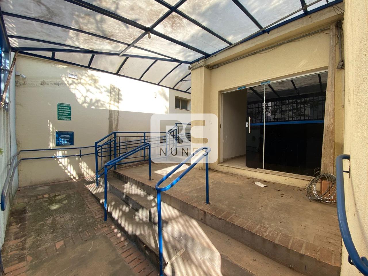 Casa comercial para aluguel no Gutierrez: 