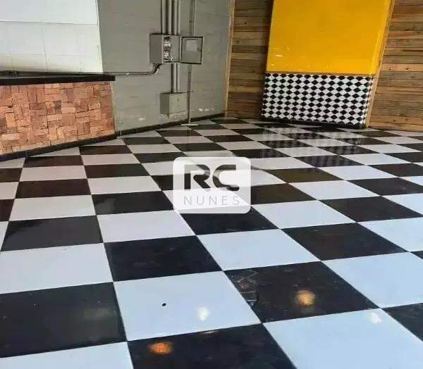 Loja à venda no Vila da Serra: 