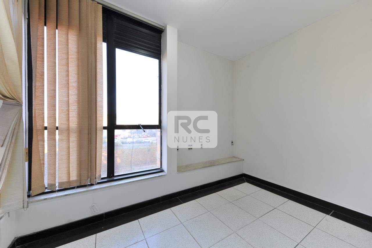 Sala para aluguel no Estoril: 