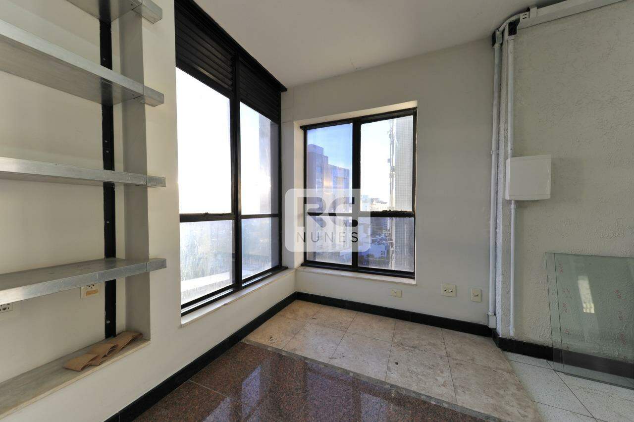 Sala para aluguel no Estoril: 
