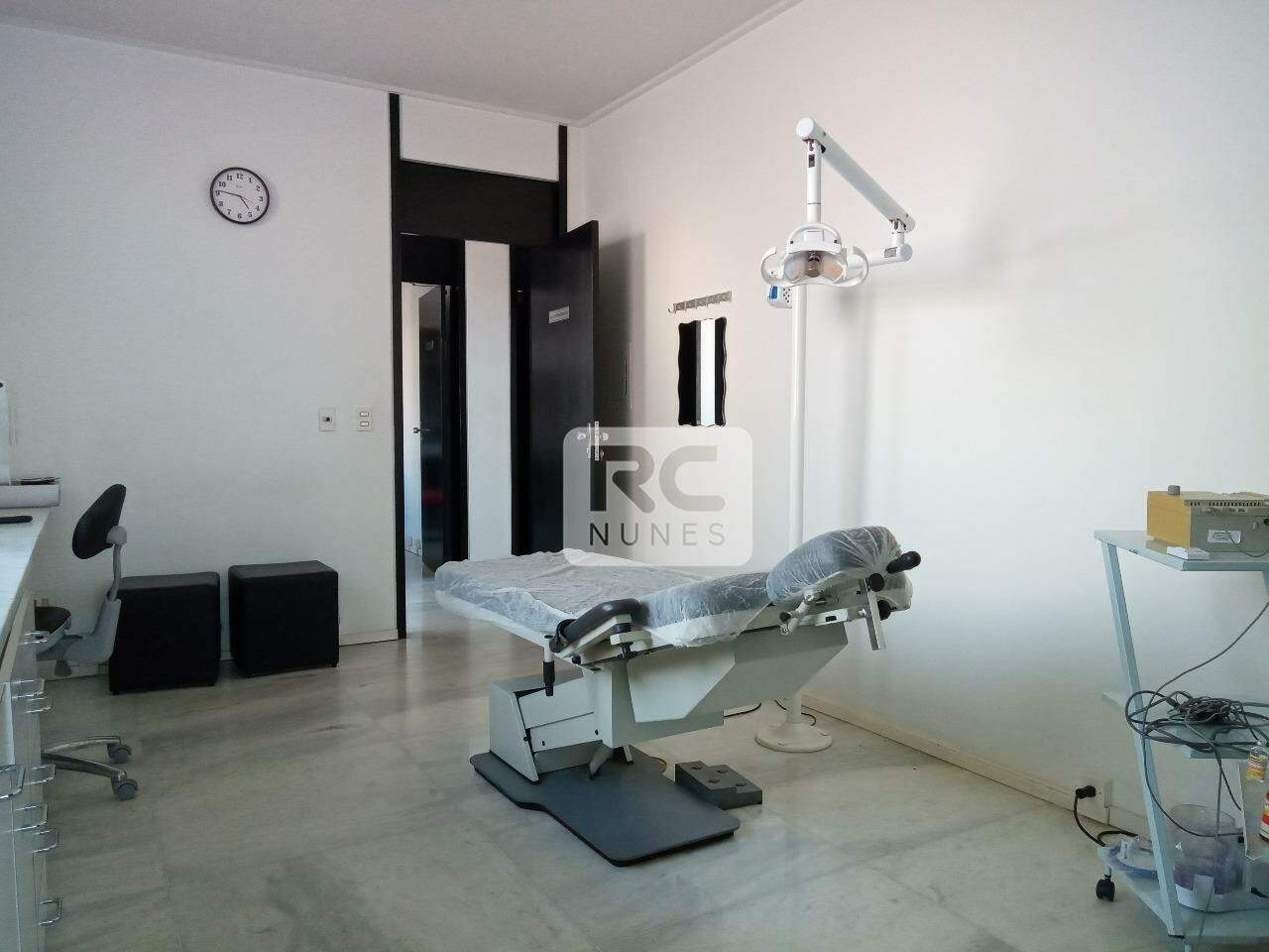 Sala à venda no Santa Efigênia: 
