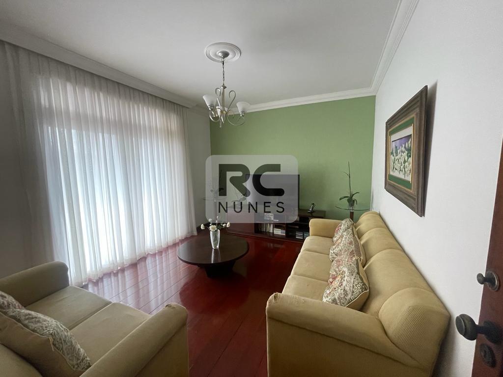 Casa à venda no Mangabeiras: 